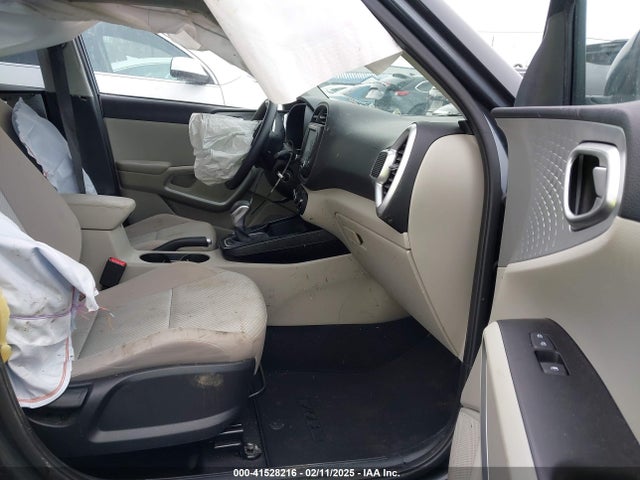 KNDJ23AU9L7041630 KIA SOUL LX