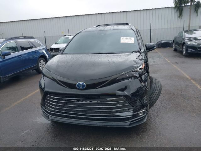 5TDESKFC5PS097037 Toyota Sienna Platinum