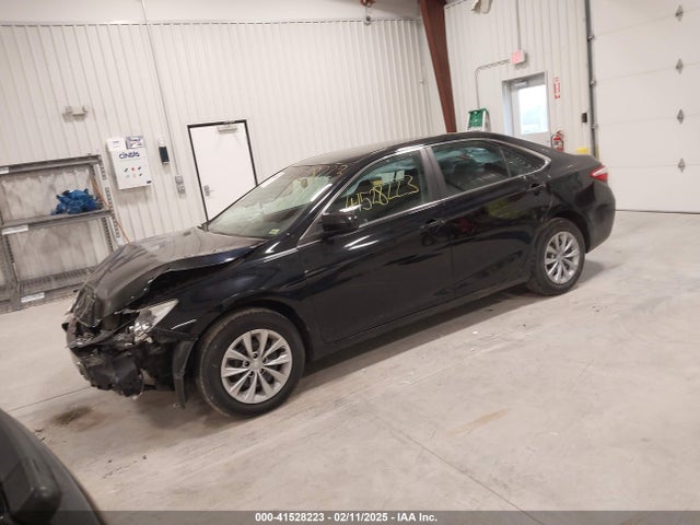 Toyota CAMRY LE 2017 4T1BF1FK6HU356569 Image 2