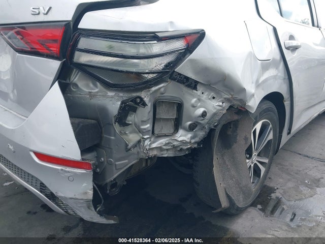 3N1AB8CV8NY255550 Nissan Sentra Sv Xtronic Cvt