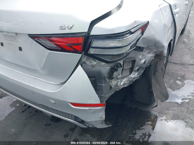 3N1AB8CV8NY255550 Nissan Sentra Sv Xtronic Cvt