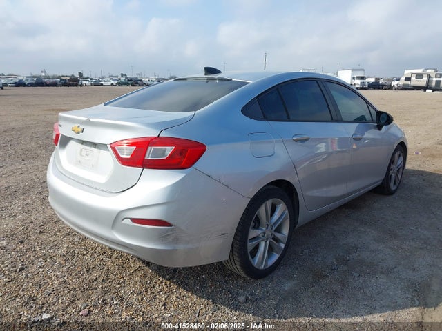 1G1BC5SM1H7131592 Chevrolet Cruze Ls Auto