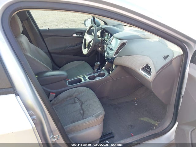 1G1BC5SM1H7131592 Chevrolet Cruze Ls Auto