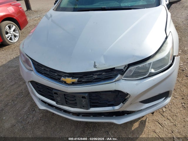 1G1BC5SM1H7131592 Chevrolet Cruze Ls Auto