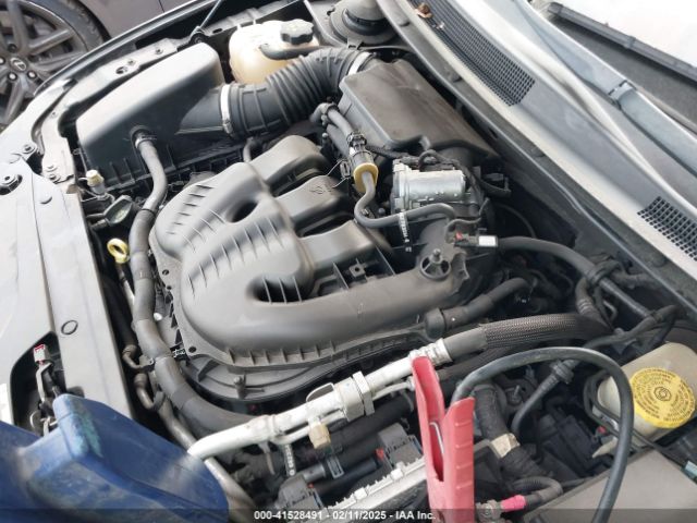 1C3CCCBG8FN643695 Chrysler 200 S