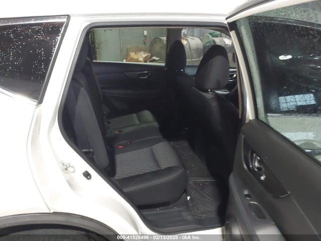 Nissan ROGUE SV 2017 KNMAT2MV6HP590320 Image 8