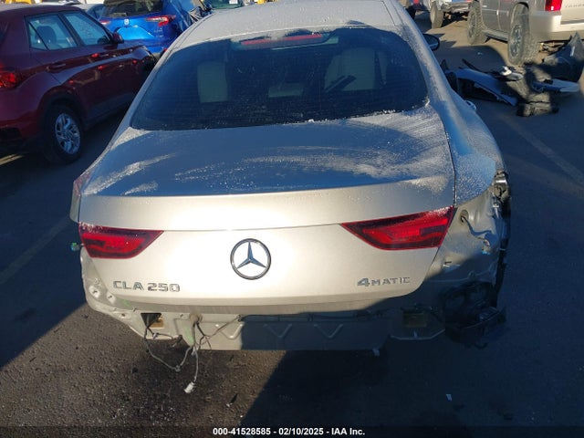 WDD5J4HB1LN036082 Mercedes-Benz CLA 250 4MATIC