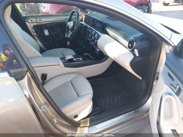 2020 MERCEDES-BENZ CLA 250 WDD5J4HB1LN036082 Photo 4