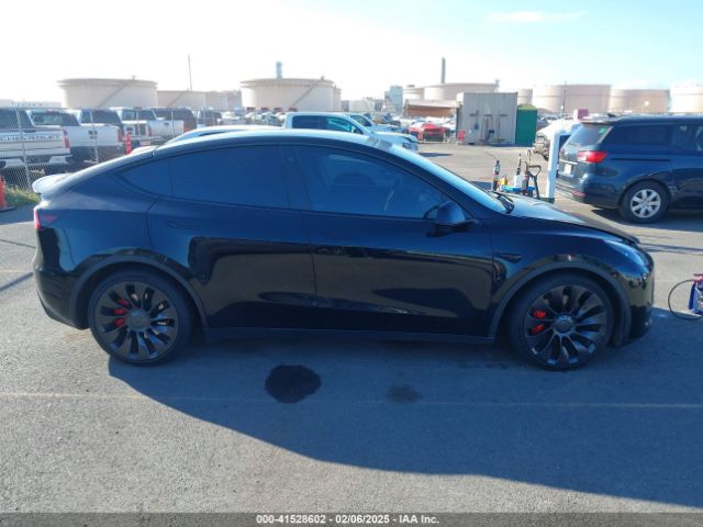 7SAYGDEF1NF453526 Tesla Model Y Performance Dual Motor All-wheel Drive