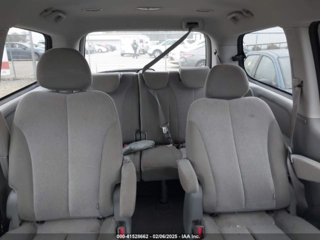 KNDMG4C7XE6542143 KIA SEDONA LX