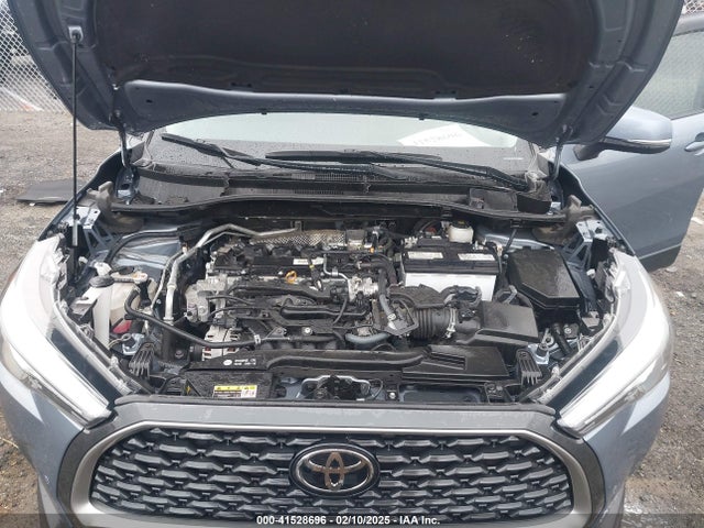 7MUDAAAG2NV011575 Toyota Corolla Cross Xle