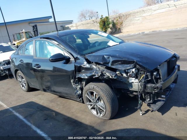 3KPF24AD4PE518157 KIA Forte Lxs
