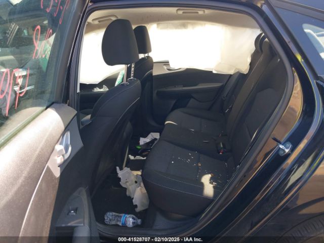 3KPF24AD4PE518157 KIA Forte Lxs
