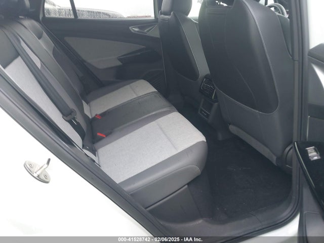 1V2BMPE8XPC052229 Volkswagen Id.4 Standard