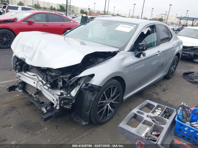4T1T11BK2NU060596 Toyota Camry Se Awd