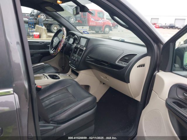 2C4RDGCG3KR543221 Dodge Grand Caravan Sxt
