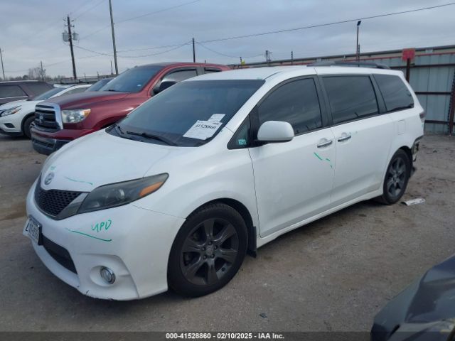 5TDXK3DC1GS714094 Toyota Sienna Se 8 Passenger