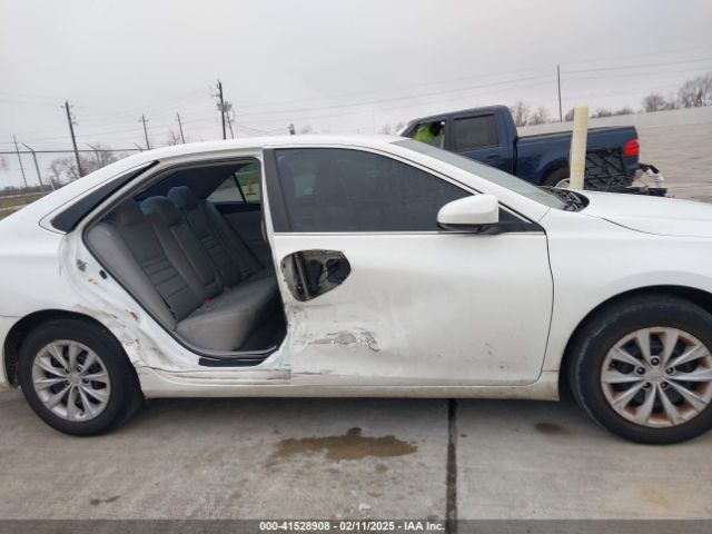 4T4BF1FK0FR515850 Toyota CAMRY LE