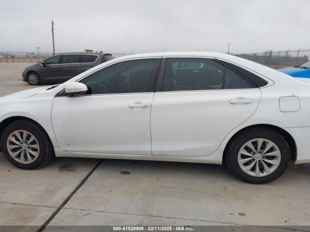 4T4BF1FK0FR515850 Toyota CAMRY LE