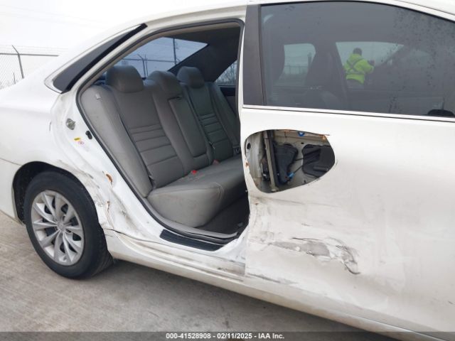 4T4BF1FK0FR515850 Toyota CAMRY LE