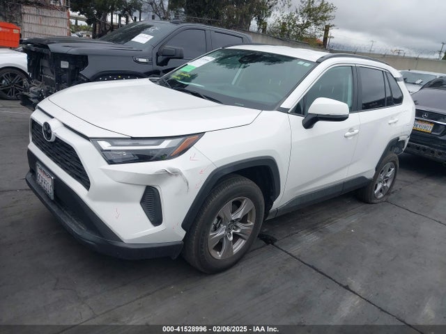 Toyota Rav4 Xle 2022 2T3W1RFV8NC211823 Image 2