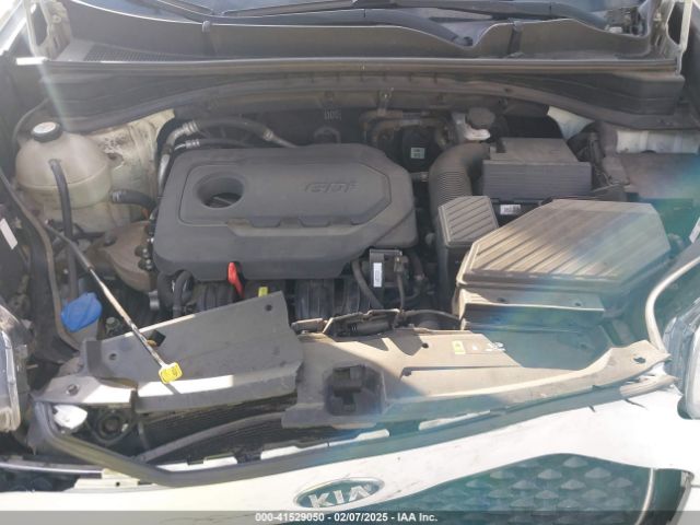 KNDPM3AC9H7142198 KIA Sportage Lx