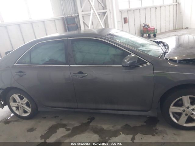 4T1BF1FK9EU402889 Toyota CAMRY SE