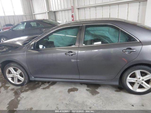 4T1BF1FK9EU402889 Toyota CAMRY SE