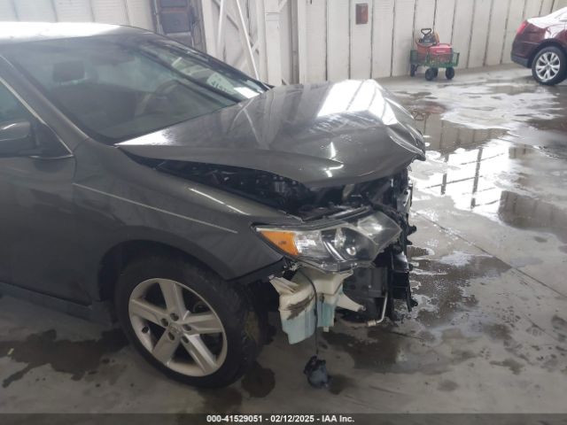 4T1BF1FK9EU402889 Toyota CAMRY SE