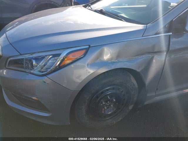 Hyundai Sonata Limited 2015 5NPE34AFXFH195561 Image 6
