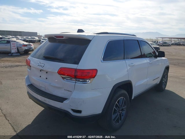 1C4RJEAG0KC603853 Jeep Grand Cherokee Laredo E 4x2