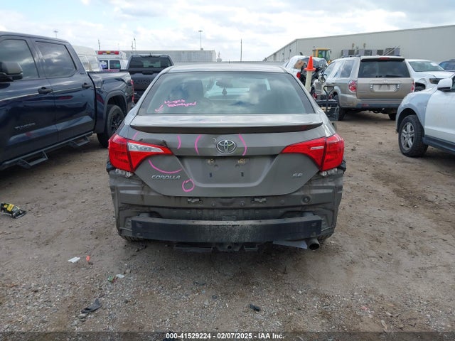 Toyota COROLLA SE 2018 5YFBURHEXJP766293 Image 17