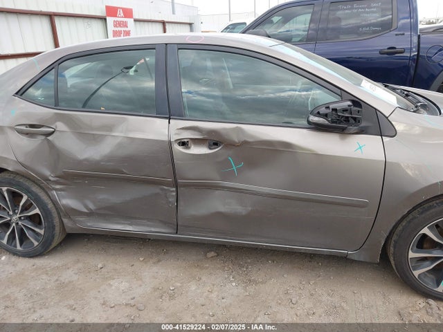 Toyota COROLLA SE 2018 5YFBURHEXJP766293 Image 19
