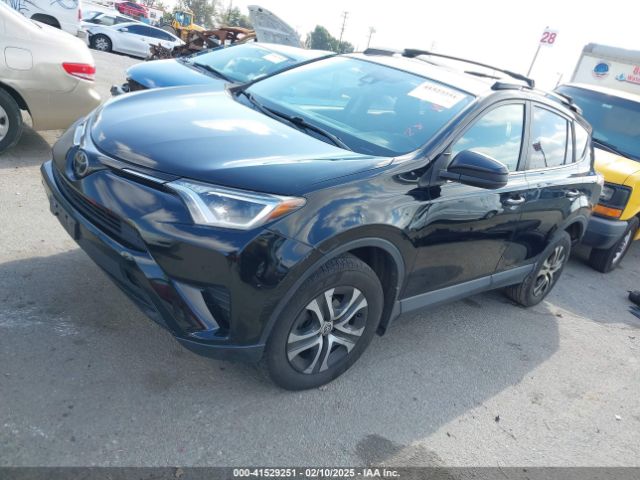 2T3ZFREVXJW457751 Toyota RAV4 LE