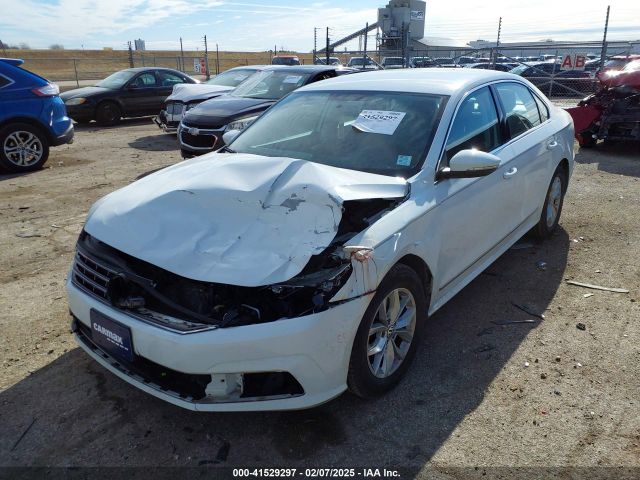 1VWAT7A39HC070407 Volkswagen Passat 1.8t S