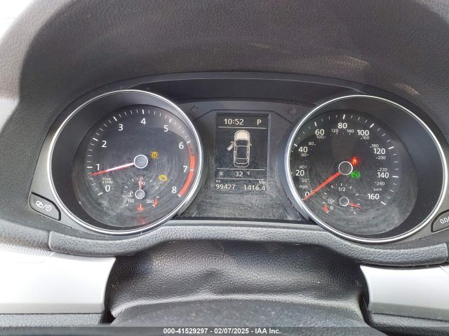 1VWAT7A39HC070407 Volkswagen Passat 1.8t S