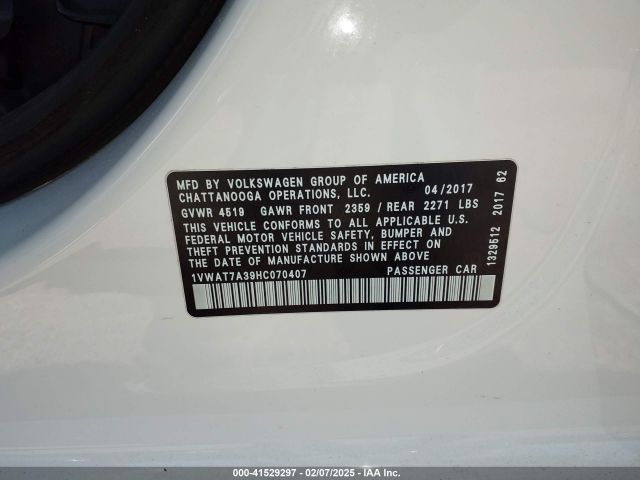 1VWAT7A39HC070407 Volkswagen Passat 1.8t S