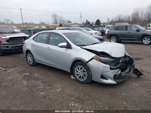 2T1BURHE9KC221669 Toyota COROLLA LE