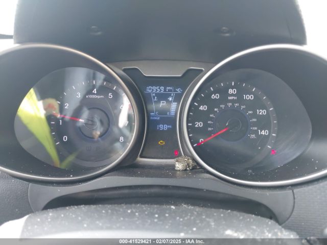 KMHTC6ADXHU315848 Hyundai Veloster Value Edition