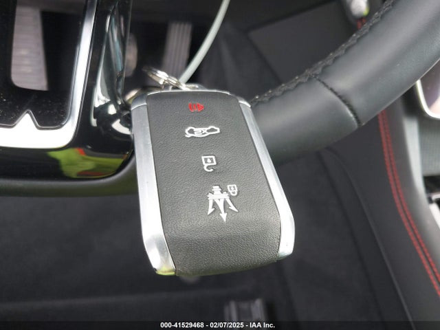 Maserati 2023 2023 ZN682AVM2P7410622 Image 11