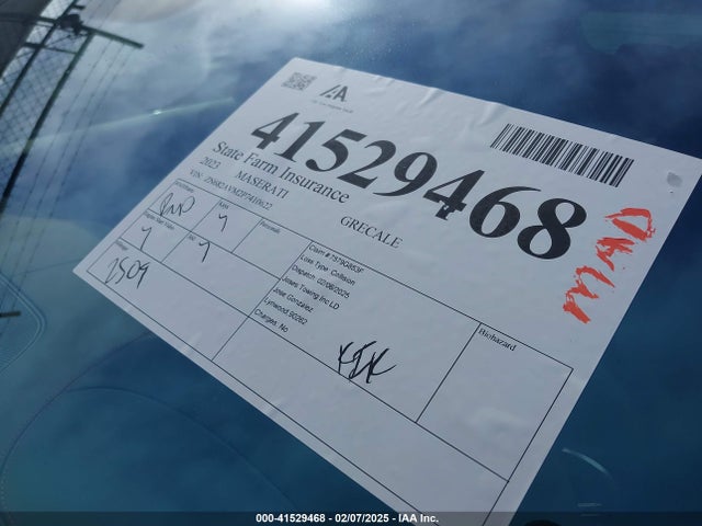 Maserati 2023 2023 ZN682AVM2P7410622 Image 17