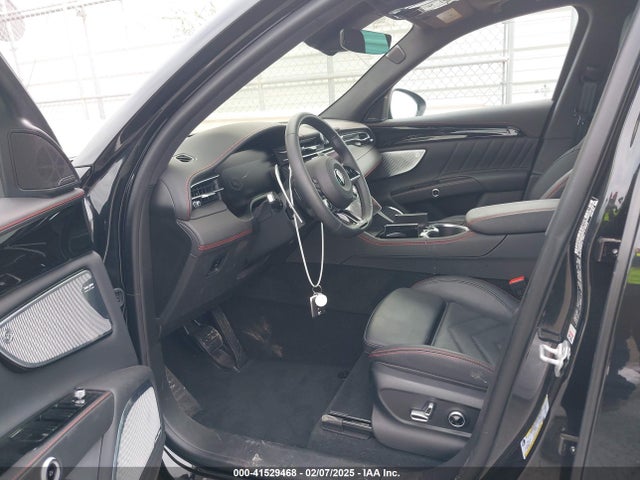 Maserati 2023 2023 ZN682AVM2P7410622 Image 5