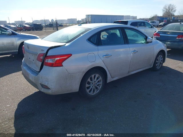 Nissan SENTRA SV 2018 3N1AB7AP2JY260218 Image 4