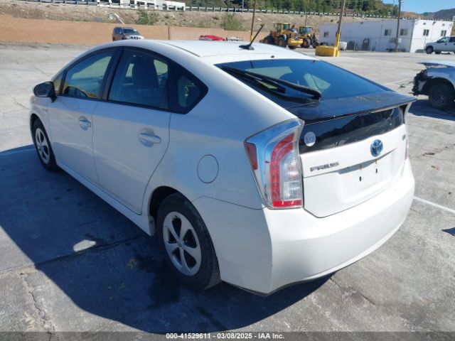 JTDKN3DU8F0426195 Toyota Prius Four