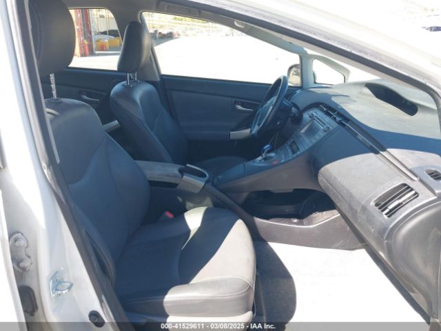 JTDKN3DU8F0426195 Toyota Prius Four