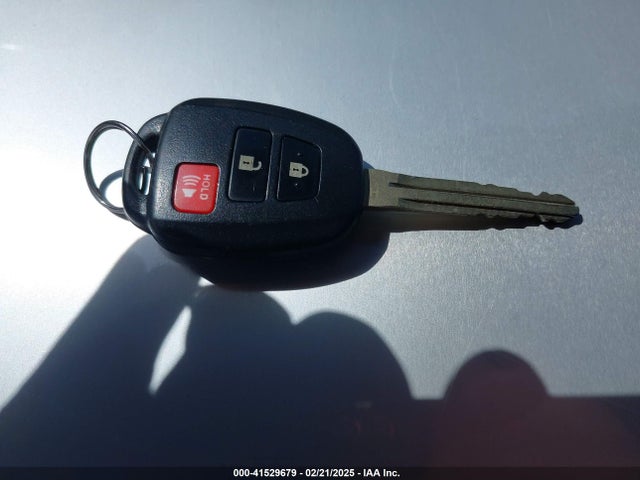 Toyota Rav4 Xle 2015 2T3WFREV8FW159015 Image 11