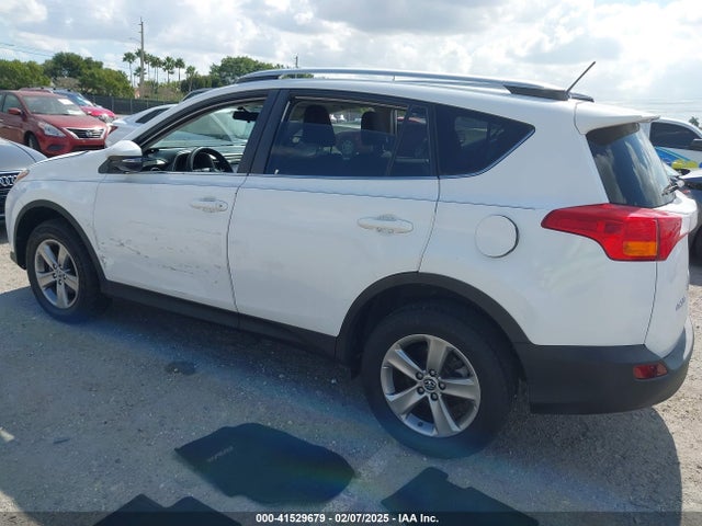 Toyota Rav4 Xle 2015 2T3WFREV8FW159015 Image 3