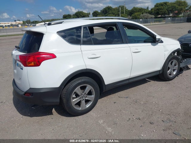 Toyota Rav4 Xle 2015 2T3WFREV8FW159015 Image 4