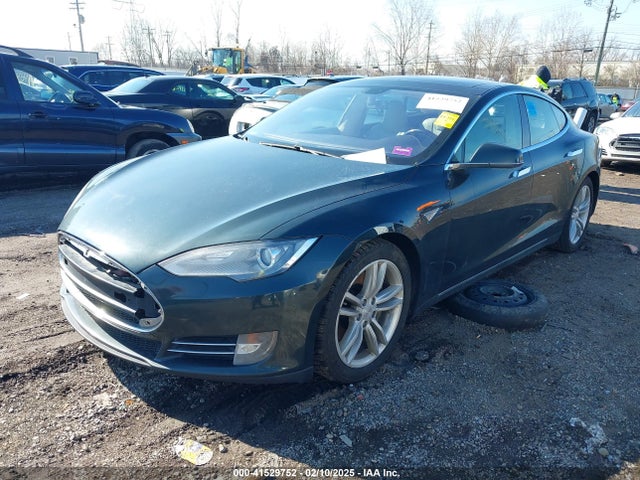 2013 TESLA MODEL S 5YJSA1CN7DFP26335 Photo 1