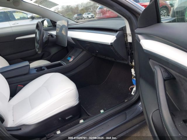5YJ3E1EB3MF980698 Tesla Model 3 Long Range Dual Motor All-wheel Drive